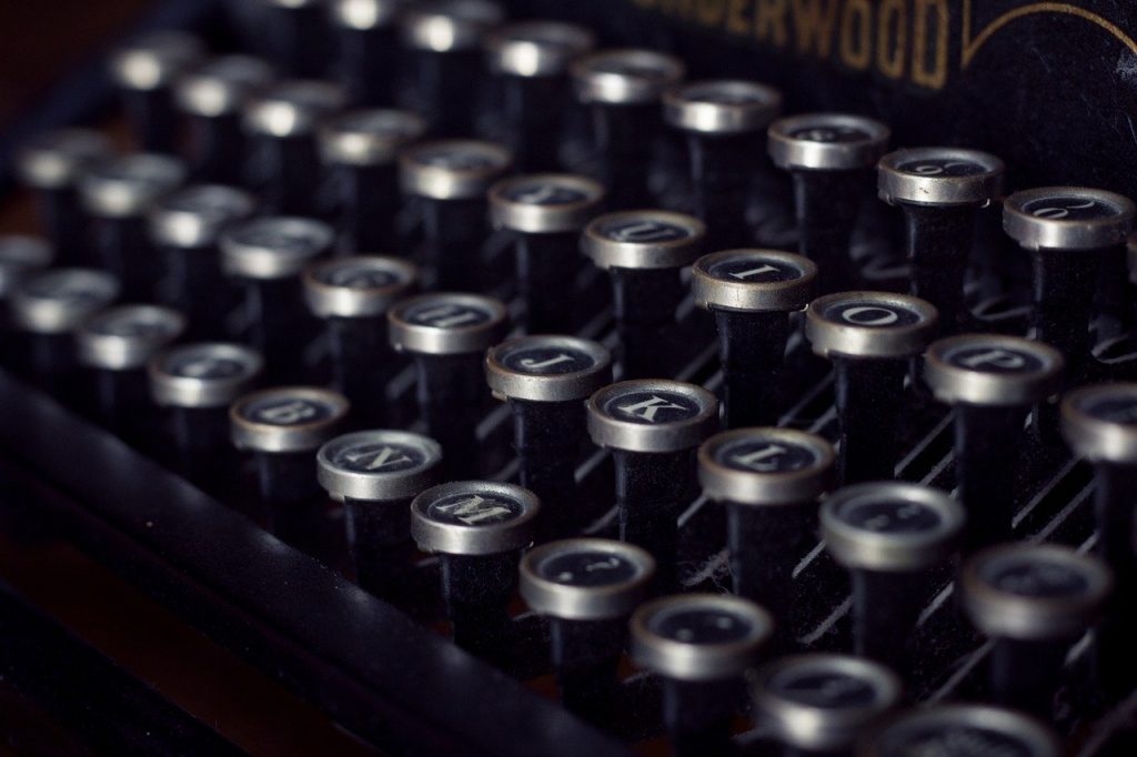 vintage, typewriter, old-1148940.jpg